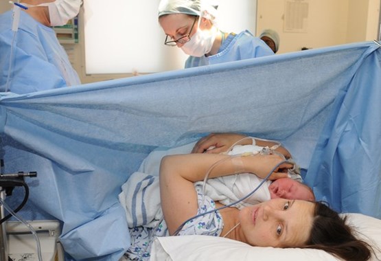 Ce face doula la nașterea cu cezariană 4